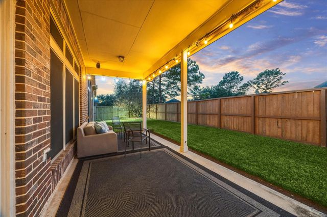 525 Cascade View Court, League City, TX 77573