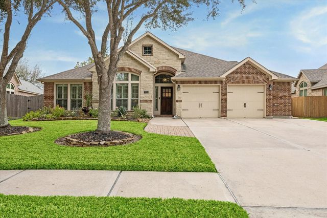 525 Cascade View Court, League City, TX 77573