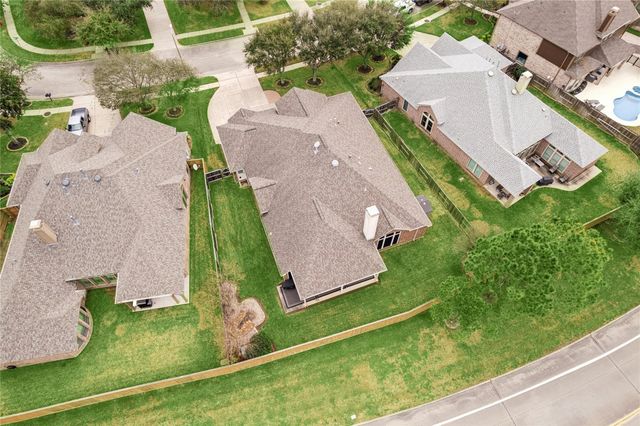 525 Cascade View Court, League City, TX 77573