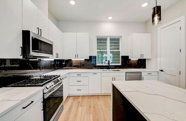 1518 Malvern Street, Houston, TX 77009