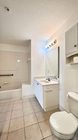 1203 Town Center Drive 415, Jupiter, FL 33458