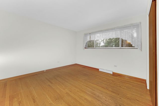 8322 Central Avenue, Morton Grove, IL 60053