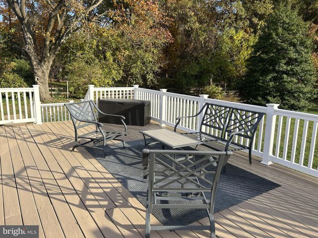 212 MASONS LN SE, Leesburg, VA 20175