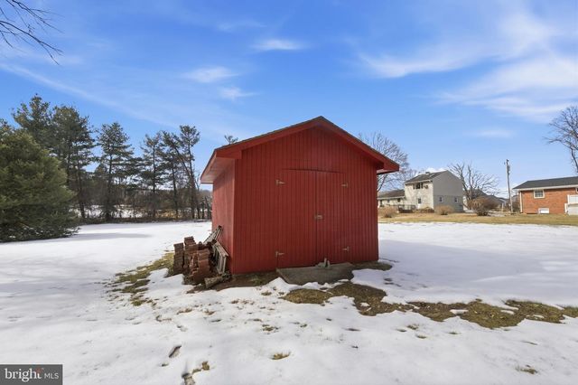 212 MASONS LN SE, Leesburg, VA 20175