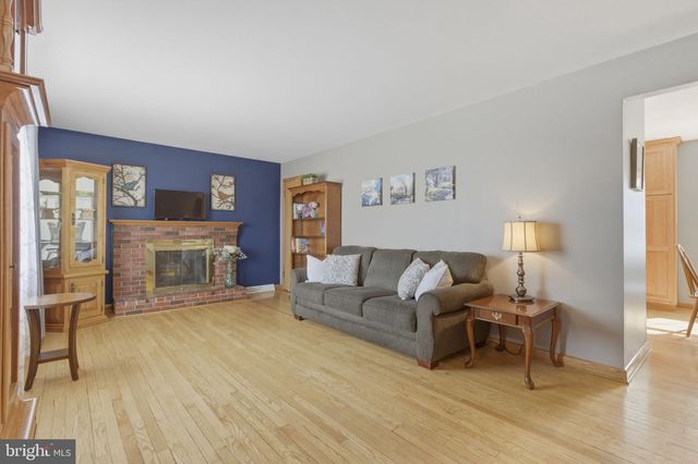 212 MASONS LN SE, Leesburg, VA 20175