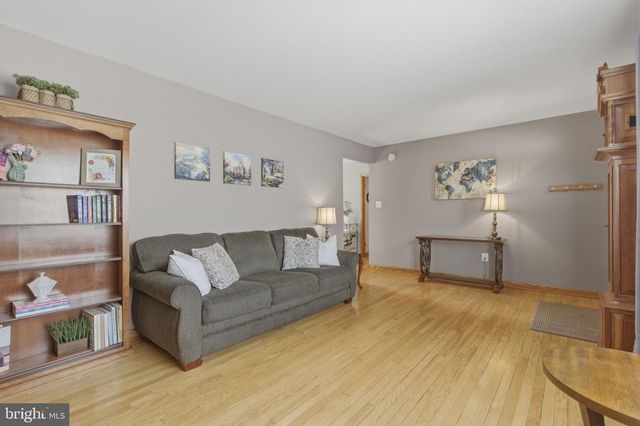 212 MASONS LN SE, Leesburg, VA 20175