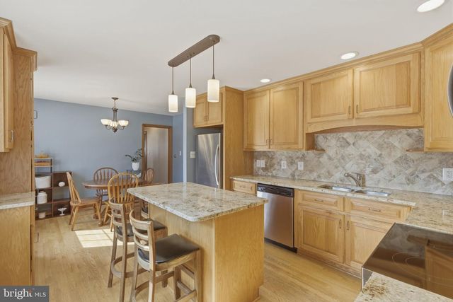 212 MASONS LN SE, Leesburg, VA 20175