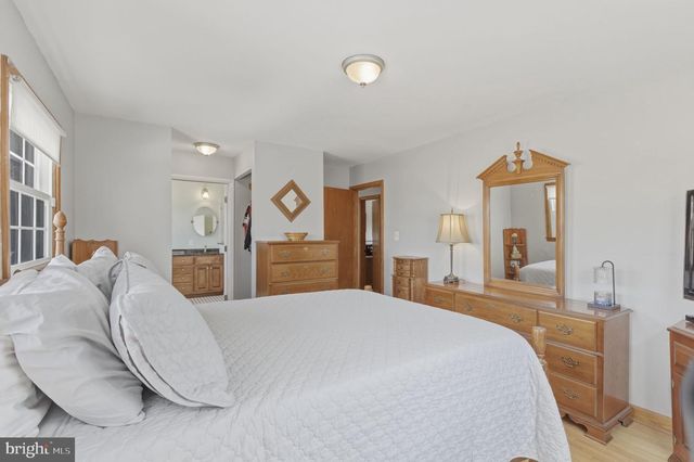 212 MASONS LN SE, Leesburg, VA 20175