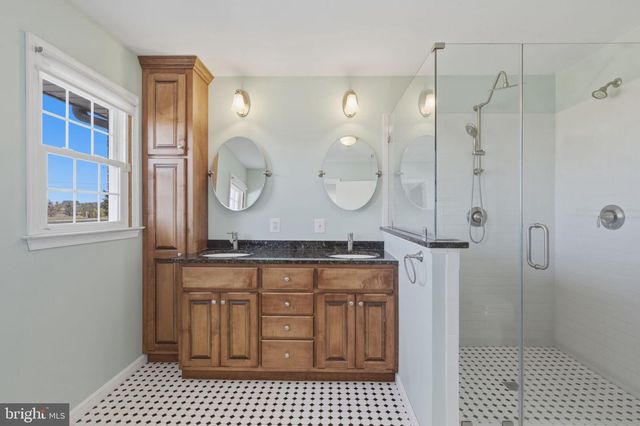 212 MASONS LN SE, Leesburg, VA 20175