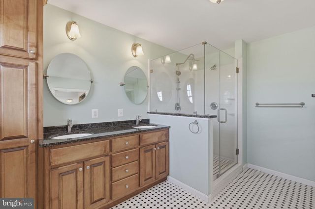 212 MASONS LN SE, Leesburg, VA 20175