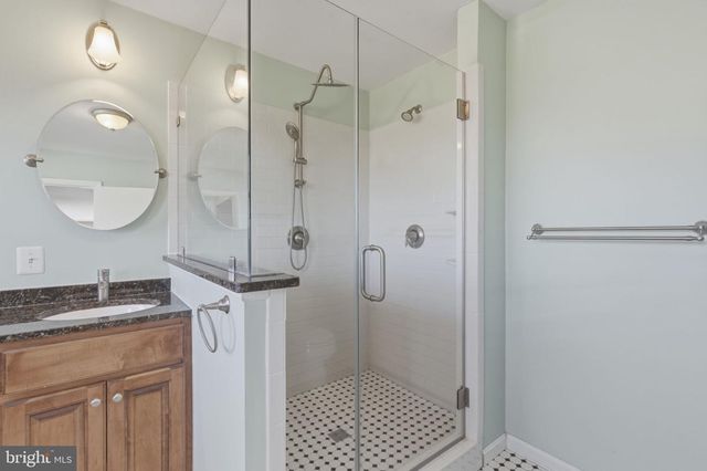 212 MASONS LN SE, Leesburg, VA 20175