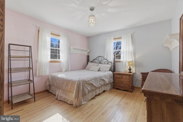 212 MASONS LN SE, Leesburg, VA 20175