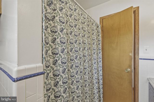 212 MASONS LN SE, Leesburg, VA 20175