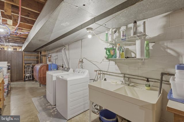 212 MASONS LN SE, Leesburg, VA 20175