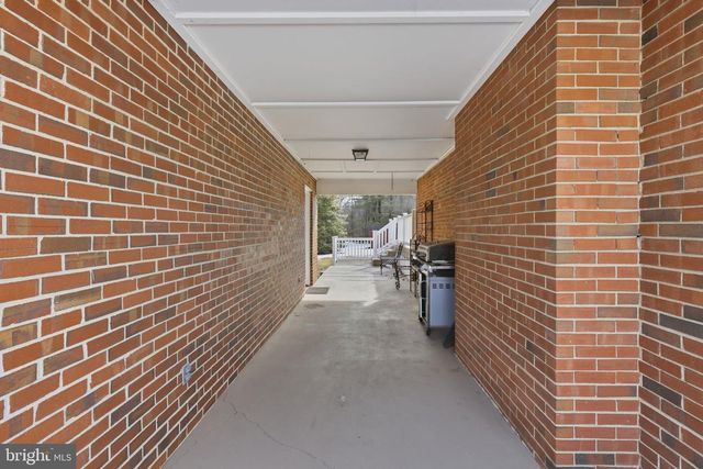 212 MASONS LN SE, Leesburg, VA 20175