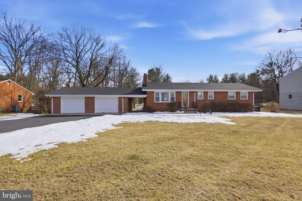 212 MASONS LN SE, Leesburg, VA 20175