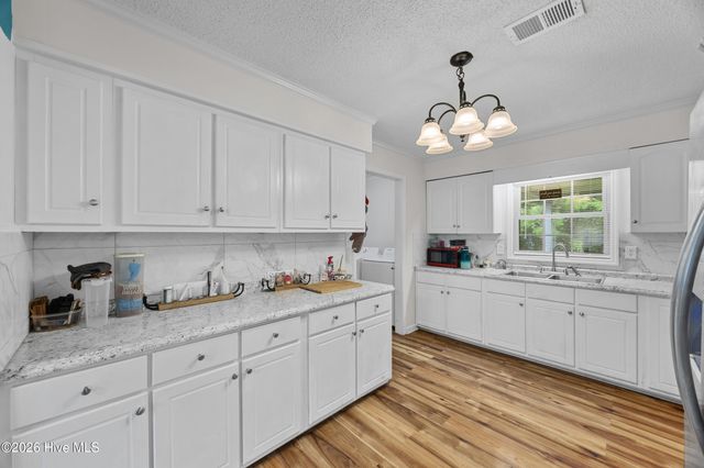 616 S Orange Street, Wallace, NC 28466