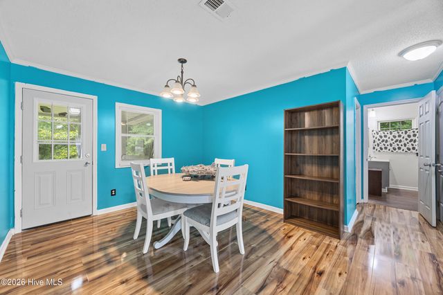 616 S Orange Street, Wallace, NC 28466