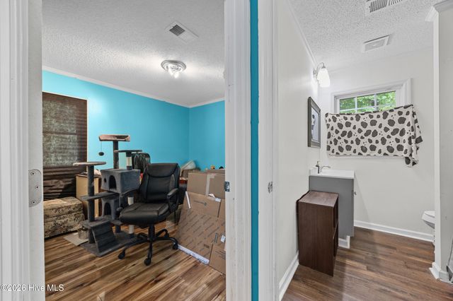616 S Orange Street, Wallace, NC 28466