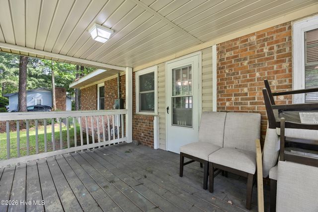 616 S Orange Street, Wallace, NC 28466