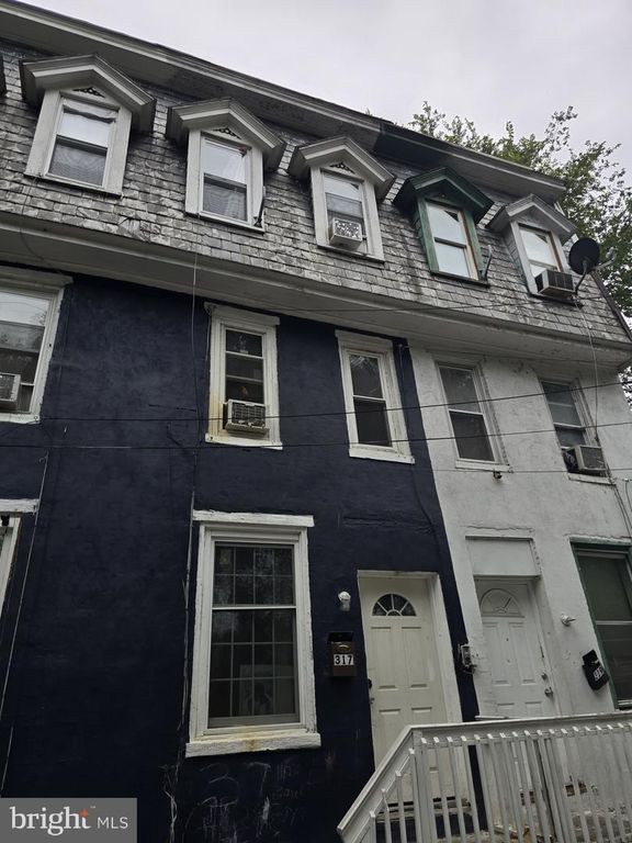 317 EVERGREEN ST, Harrisburg, PA 17104