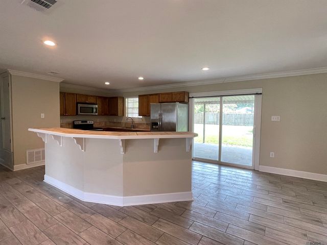 331 E Bolivar Dr, Baton Rouge, LA 70819