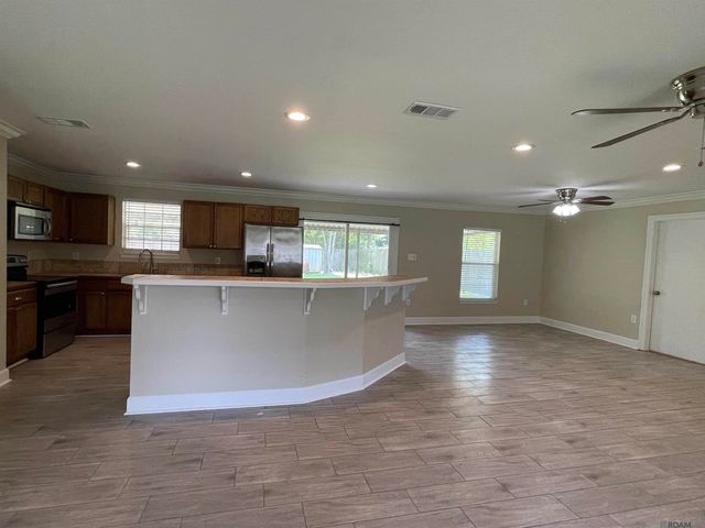 331 E Bolivar Dr, Baton Rouge, LA 70819