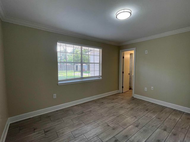 331 E Bolivar Dr, Baton Rouge, LA 70819