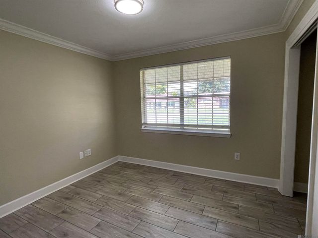 331 E Bolivar Dr, Baton Rouge, LA 70819