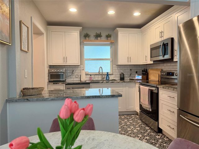 3924 17TH STREET N, St Petersburg, FL 33714