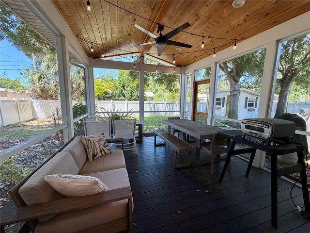 3924 17TH STREET N, St Petersburg, FL 33714