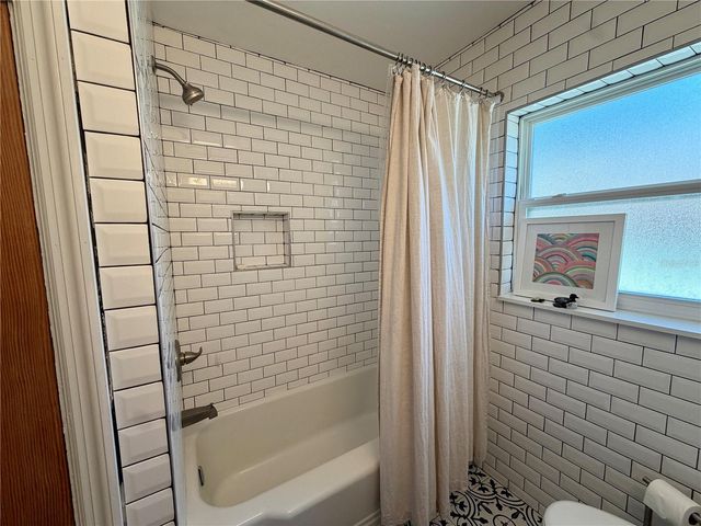 3924 17TH STREET N, St Petersburg, FL 33714