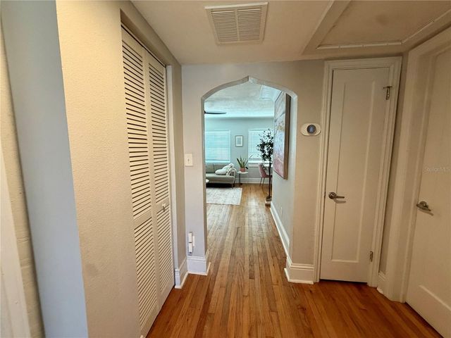3924 17TH STREET N, St Petersburg, FL 33714