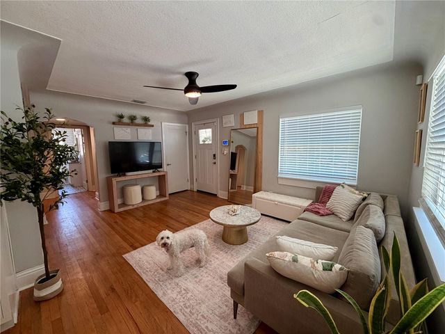 3924 17TH STREET N, St Petersburg, FL 33714