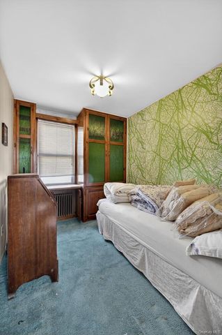 2003 Park Avenue, East Meadow, NY 11554