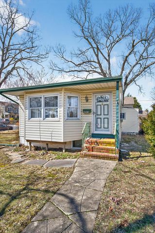 2003 Park Avenue, East Meadow, NY 11554