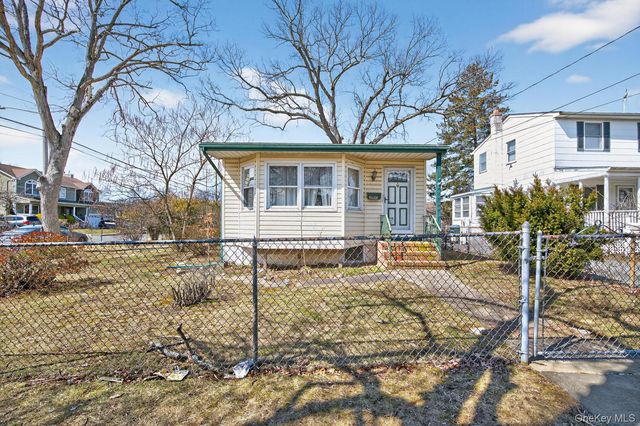 2003 Park Avenue, East Meadow, NY 11554