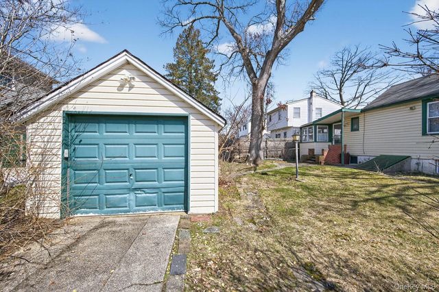 2003 Park Avenue, East Meadow, NY 11554