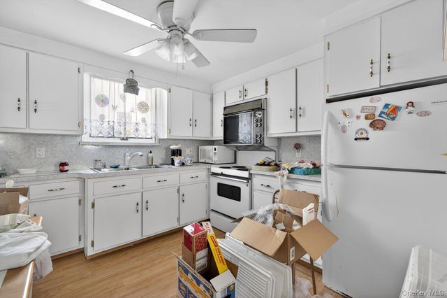 2003 Park Avenue, East Meadow, NY 11554