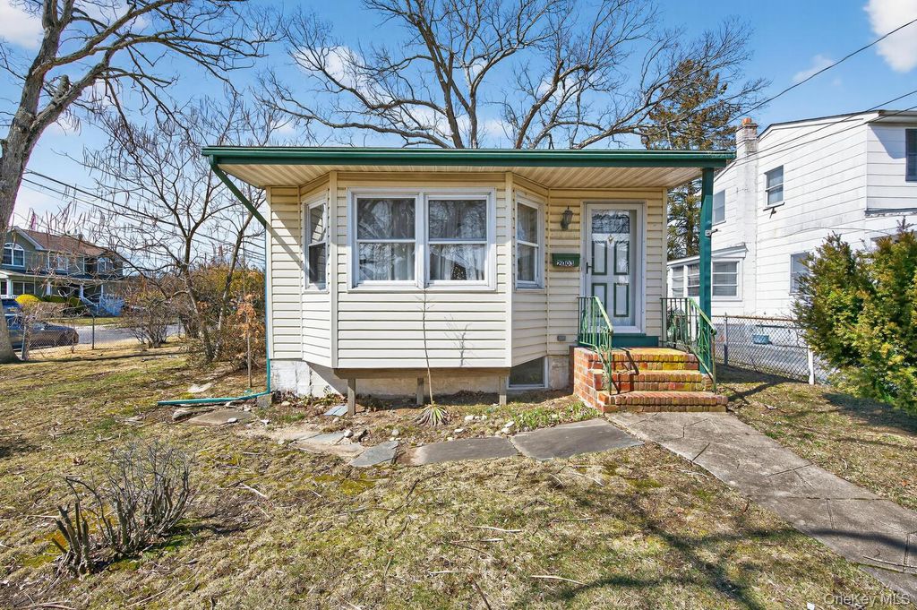 2003 Park Avenue, East Meadow, NY 11554