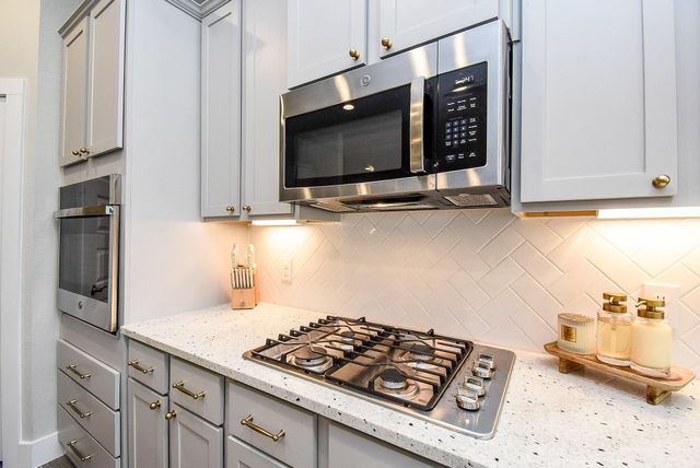 3426 Majestic Pine Lane, Rosenberg, TX 77471