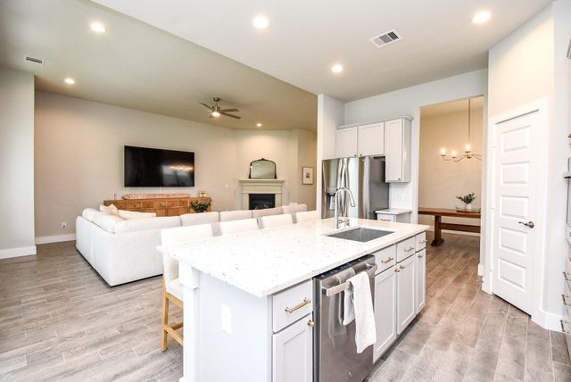 3426 Majestic Pine Lane, Rosenberg, TX 77471