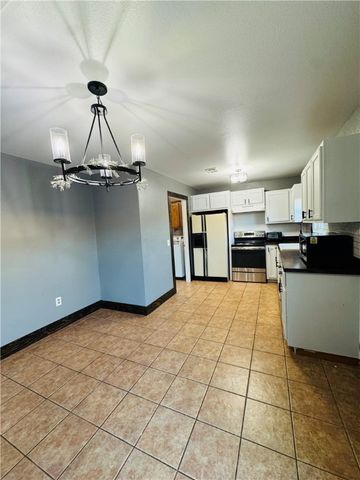 900 SW Almond Street, Gravette, AR 72736