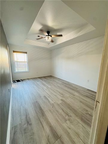 900 SW Almond Street, Gravette, AR 72736