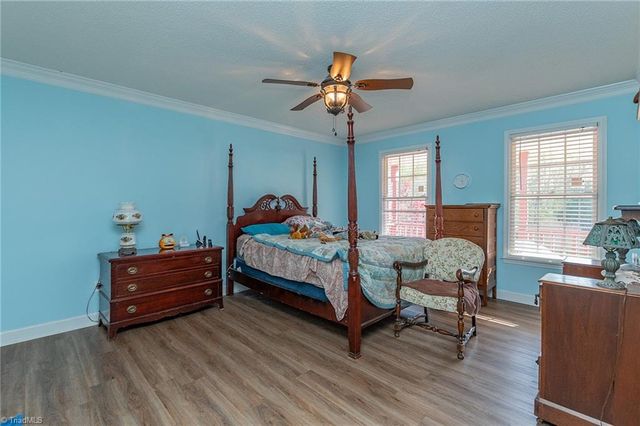 6004 Stone Bluff Drive, Clemmons, NC 27012