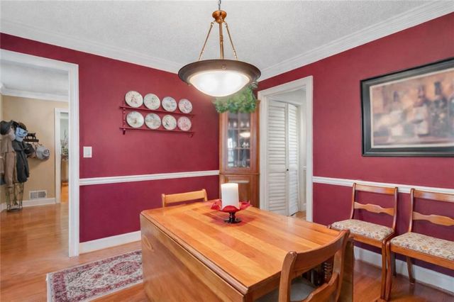 4360 S Smoke Ridge NE Court, Roswell, GA 30075