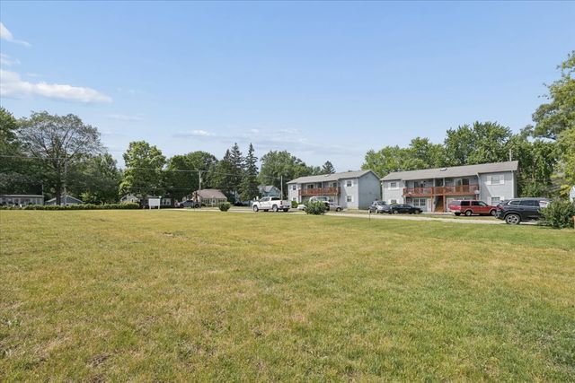410 Morning Star Lane, Wauconda, IL 60084