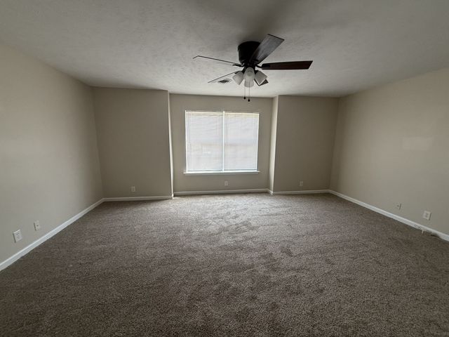 3031 Ace Wintermeyer Dr, La Vergne, TN 37086