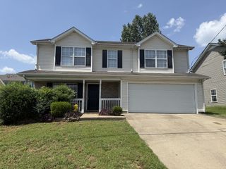 3031 Ace Wintermeyer Dr, La Vergne, TN 37086