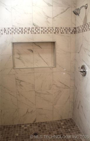 1512 N 10th Avenue, Durant, OK 74701